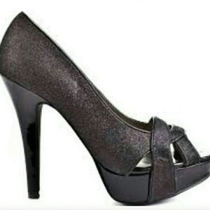 NWT G by Guess Black Peep Toe Pump